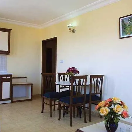 Azak Apartahotel Alanya