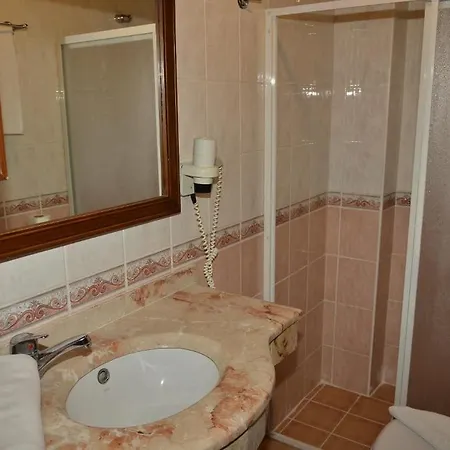 Azak Apartahotel